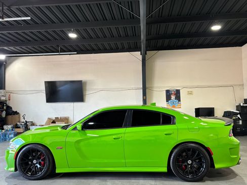 Used 2017 Dodge Charger R/T Scat Pack image 5