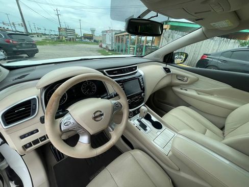 Used 2015 Nissan Murano Platinum w/ Platinum Technology Package FWD image 13