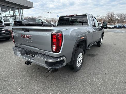 New 2026 GMC Sierra 2500 SLE w/ SLE Value Package; AWD/4WD image 7