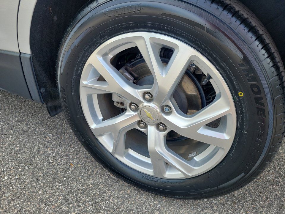 Used 2019 Chevrolet Equinox Premier FWD image 31