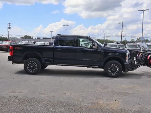 Used 2025 Ford F350 Platinum w/ FX4 Off-Road Package AWD/4WD image 8