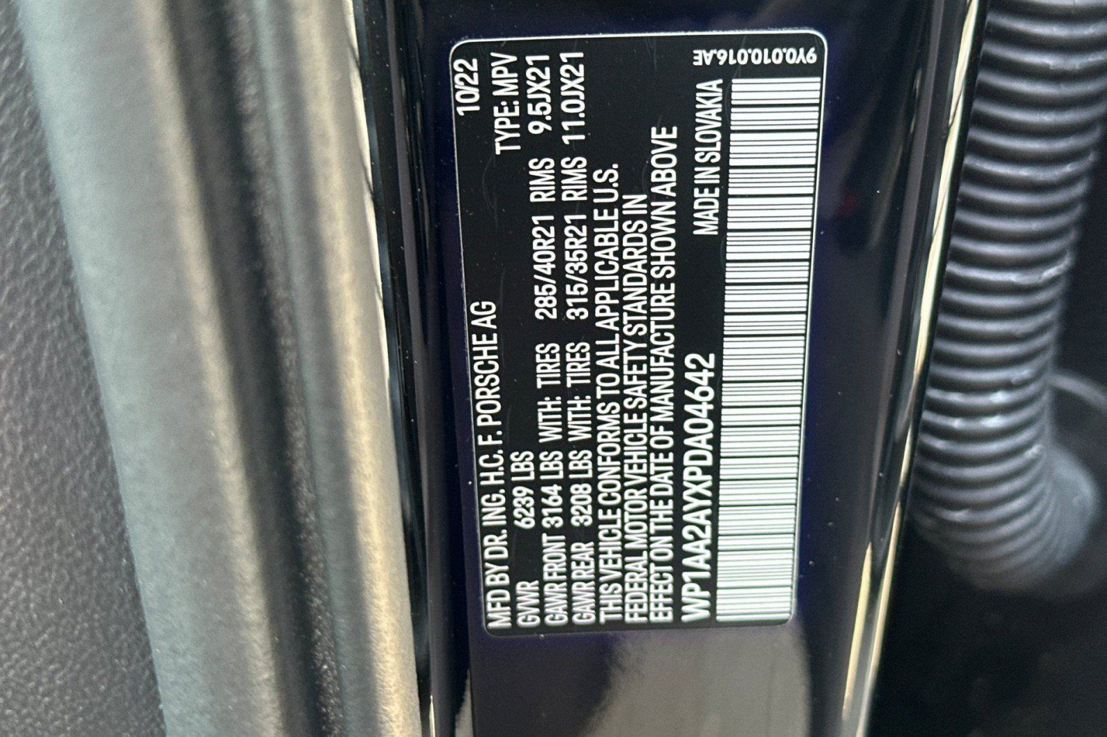 Certified 2023 Porsche Cayenne AWD/4WD image 29