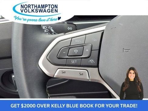 Used 2022 Volkswagen Tiguan SE w/ Panoramic Sunroof Package image 22