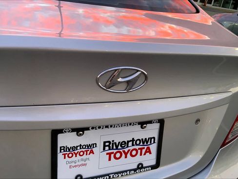 Used 2012 Hyundai Accent GLS w/ Premium Pkg 3 image 9