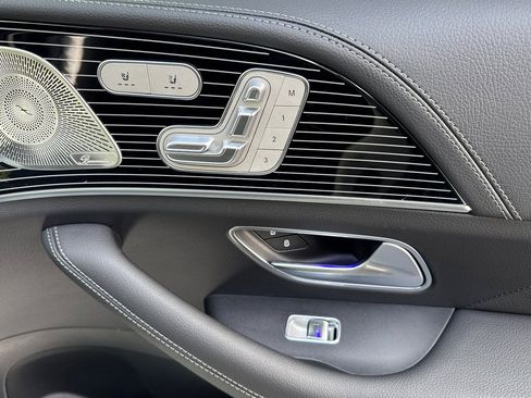 New 2025 Mercedes-Benz GLS 580 4MATIC image 34