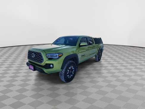 Used 2023 Toyota Tacoma TRD Off-Road w/ TRD Premium Off Road Package image 4