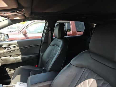 Certified 2025 Kia Sportage X-Line Prestige AWD/4WD image 14