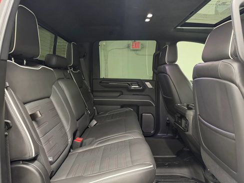 Used 2025 GMC Sierra 2500 AT4X AWD/4WD image 16
