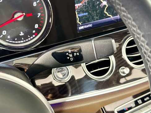 Used 2019 Mercedes-Benz E 300 E 300 image 19