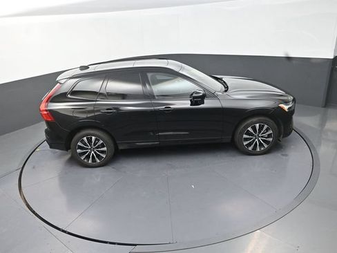 Used 2025 Volvo XC60 B5 Plus AWD/4WD image 29