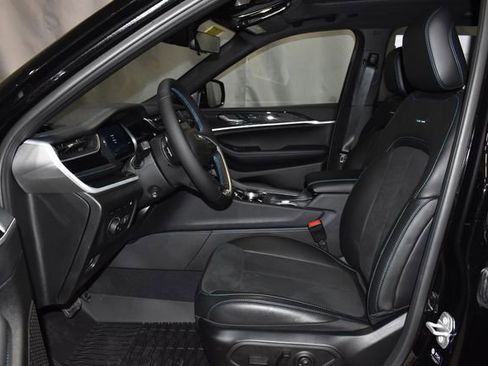 New 2025 Jeep Grand Cherokee Trailhawk w/ Advanced Protech Group II image 10