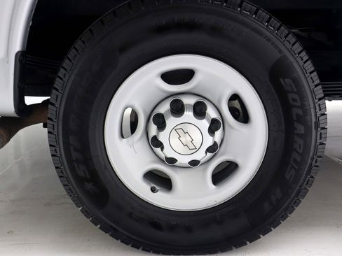 Used 2019 Chevrolet Express 3500 LS RWD image 31