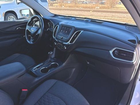 Used 2021 Chevrolet Equinox LT image 27