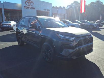 New 2025 Toyota RAV4 XLE w/ Convenience Package
