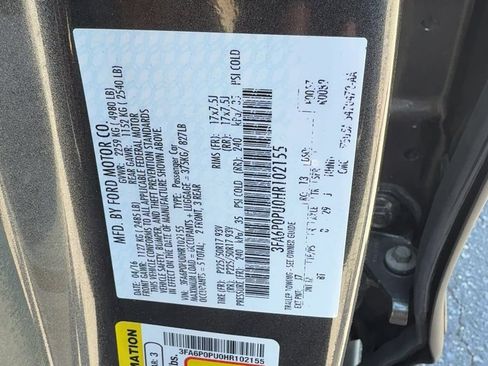 Used 2017 Ford Fusion Energi SE FWD image 19