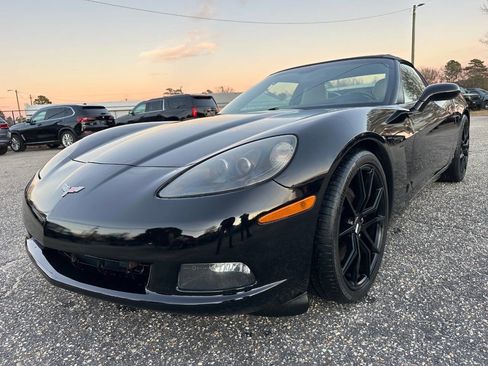 Used 2006 Chevrolet Corvette Convertible w/ Preferred Equipment Group image 4