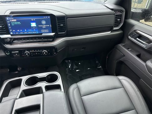 Used 2025 Chevrolet Silverado 2500 LTZ image 19