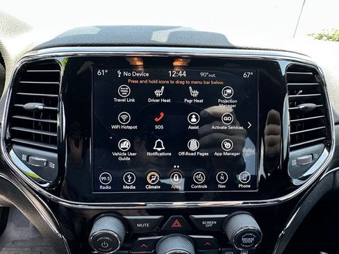 Used 2019 Jeep Grand Cherokee Limited AWD/4WD image 34
