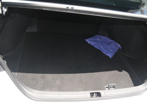 Used 2025 Toyota Camry LE FWD image 16