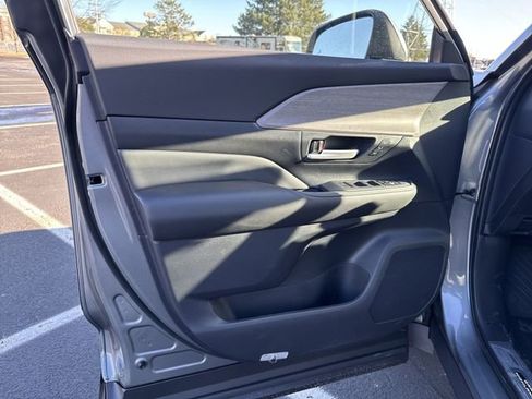 New 2026 Toyota Grand Highlander Platinum image 11