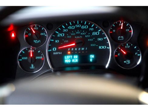 Used 2019 Chevrolet Express 2500 w/ Driver Convenience Package RWD image 39