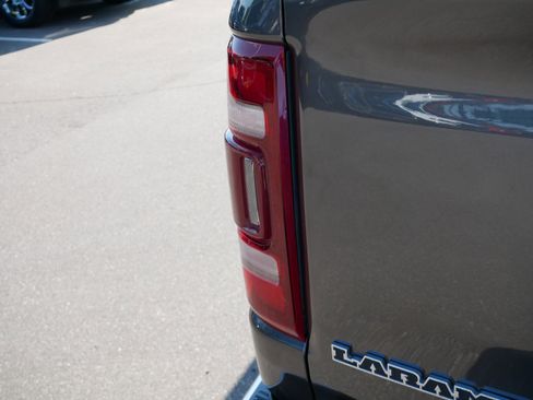 Used 2021 RAM 1500 Laramie AWD/4WD image 17