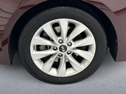 Used 2017 Kia Optima EX image 21