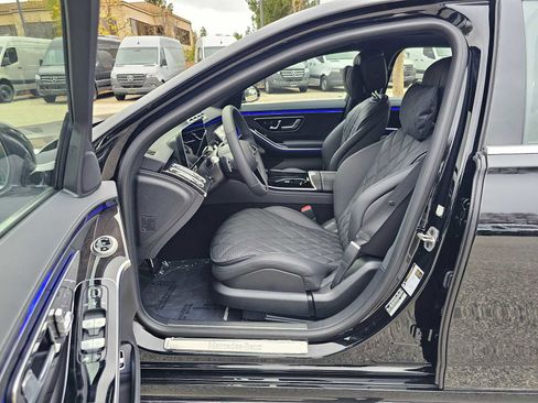 New 2025 Mercedes-Benz S 580 4MATIC Sedan image 21