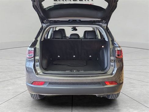 Used 2022 Jeep Compass Limited w/ Sun and Sound Group image 27