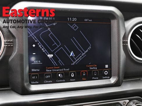 Used 2023 Jeep Wrangler Unlimited Sahara AWD/4WD image 19