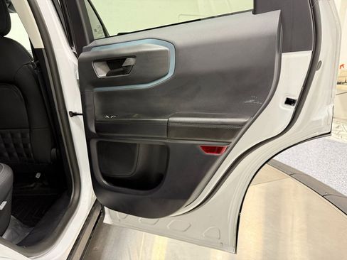 Used 2024 Ford Bronco Sport Badlands image 32