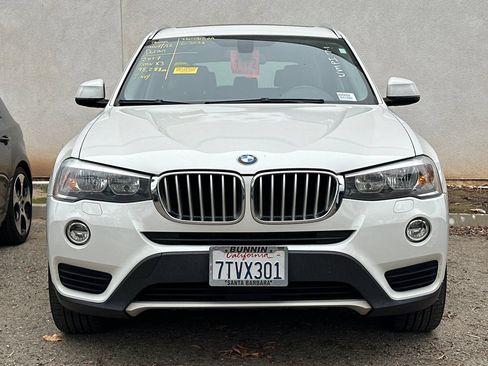 Used 2017 BMW X3 sDrive28i RWD image 3