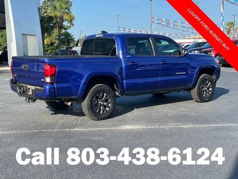 Used 2023 Toyota Tacoma SR5 AWD/4WD image 3
