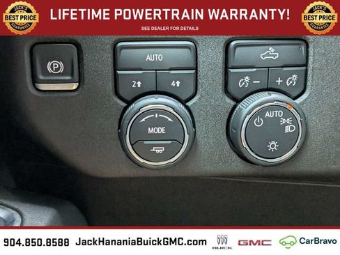 Used 2024 Chevrolet Silverado 1500 LT AWD/4WD image 30