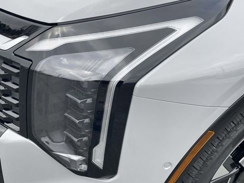 New 2026 Kia Sportage SX image 13