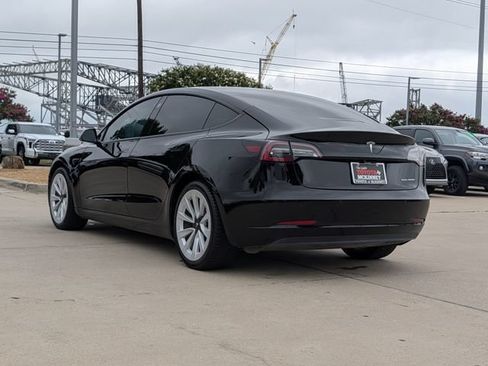 Used 2022 Tesla Model 3 Long Range AWD/4WD image 8