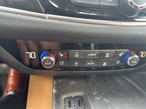 Used 2018 Buick Enclave Premium w/ LPO, Cargo Package image 13