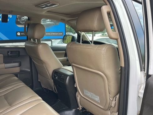Used 2011 Toyota Sequoia SR5 AWD/4WD image 20