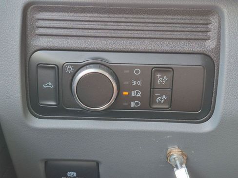 Used 2025 Ford F250 XL AWD/4WD image 12