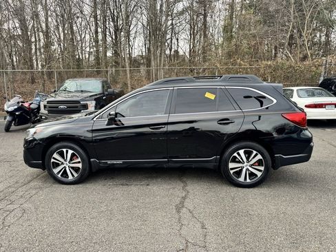 Used 2019 Subaru Outback 2.5i Limited w/ Popular Package #2 image 5