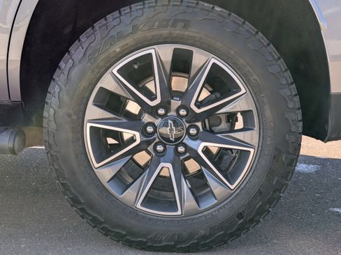 Certified 2021 Chevrolet Tahoe Z71 w/ Z71 Signature Package AWD/4WD image 57