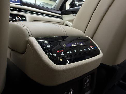 Used 2024 INFINITI QX60 Sensory AWD/4WD image 18