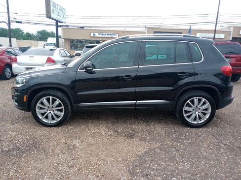 Used 2012 Volkswagen Tiguan SE image 4