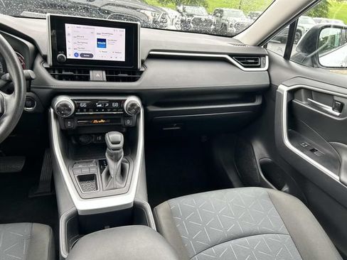 Used 2025 Toyota RAV4 XLE FWD image 15