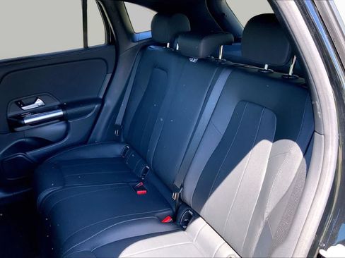 Certified 2023 Mercedes-Benz GLA 250 4MATIC image 21