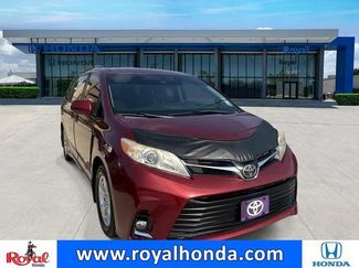 Used 2020 Toyota Sienna LE FWD video 1