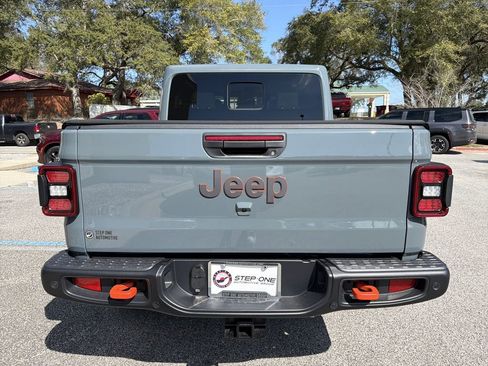 New 2026 Jeep Gladiator Mojave image 6