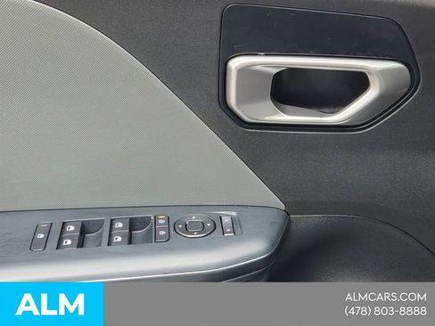 Used 2025 Kia K4 LXS image 30