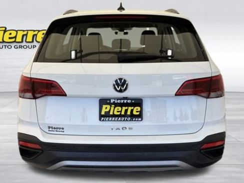 Used 2023 Volkswagen Taos S FWD image 3