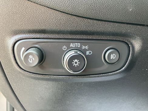 Used 2019 Chevrolet Equinox Premier FWD image 14